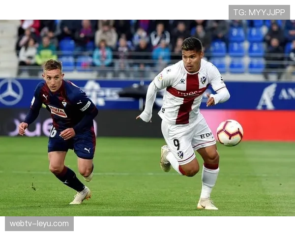 阿拉维斯边路快马闪耀新赛季，进攻利器成球队新希望