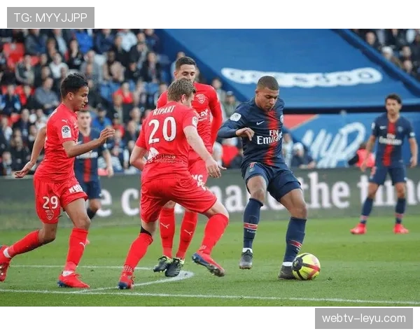 南特逼抢体系掀起法甲新风潮，防守反击组合闪耀赛场