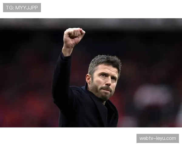 热刺的“豪门病”根源何在：华丽进攻下，动荡后防与战术矛盾正撕裂球队争冠蓝图！