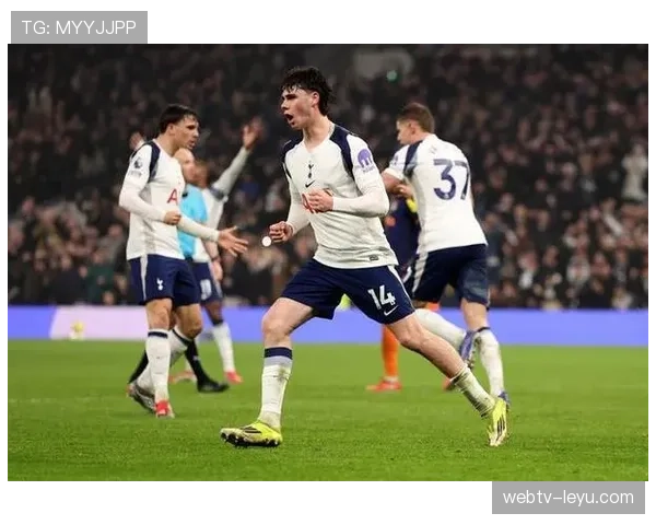 热刺中场失衡问题显现，比赛掌控力持续受限